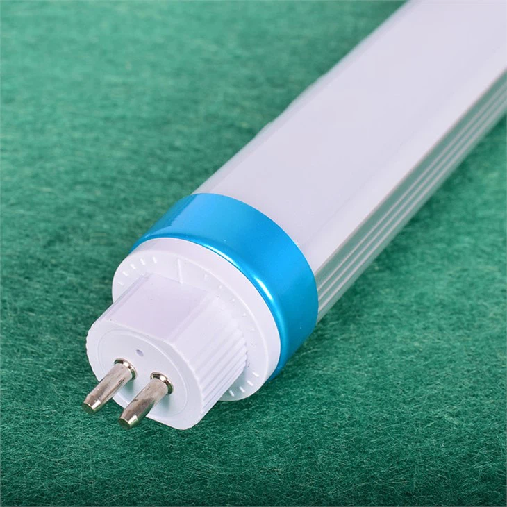 12 voltu LED dienasgaismas spuldzes