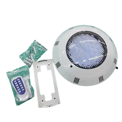 Piemēroti gaismekļi peldbaseinam