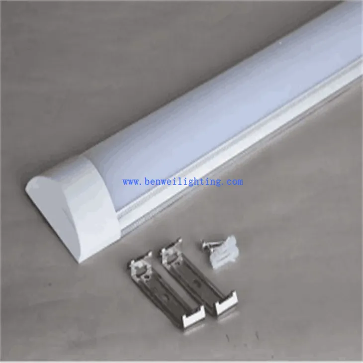 Linear Day Batten Light (4)