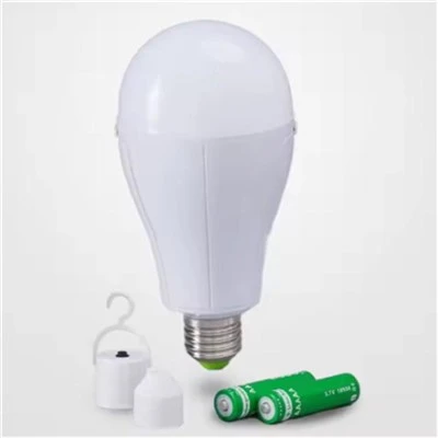 LED spuldzes ar baterijām darbināmas rezerves elektroenerģijas padeves pārtraukuma gadījumā