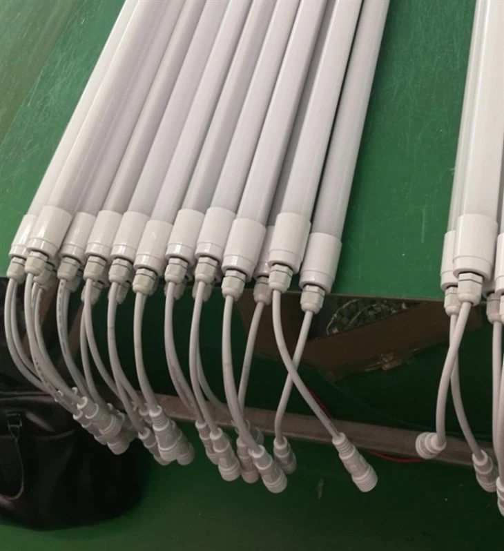 Triac dimmable poultry light (4)
