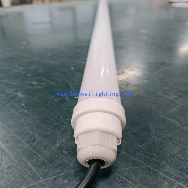 Waterproof Tri Proof Light Used For Poultry Farm Mushroom